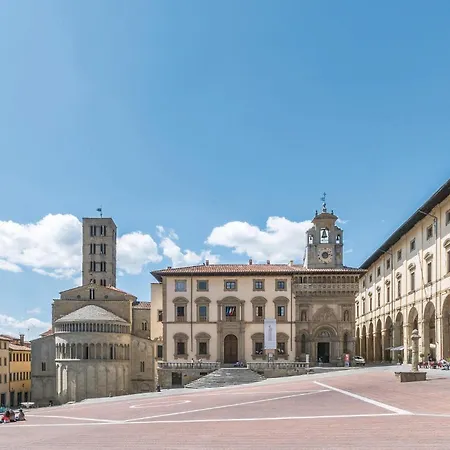 Amazing In Bucine Ar With Kitchen 펜션 Rapale